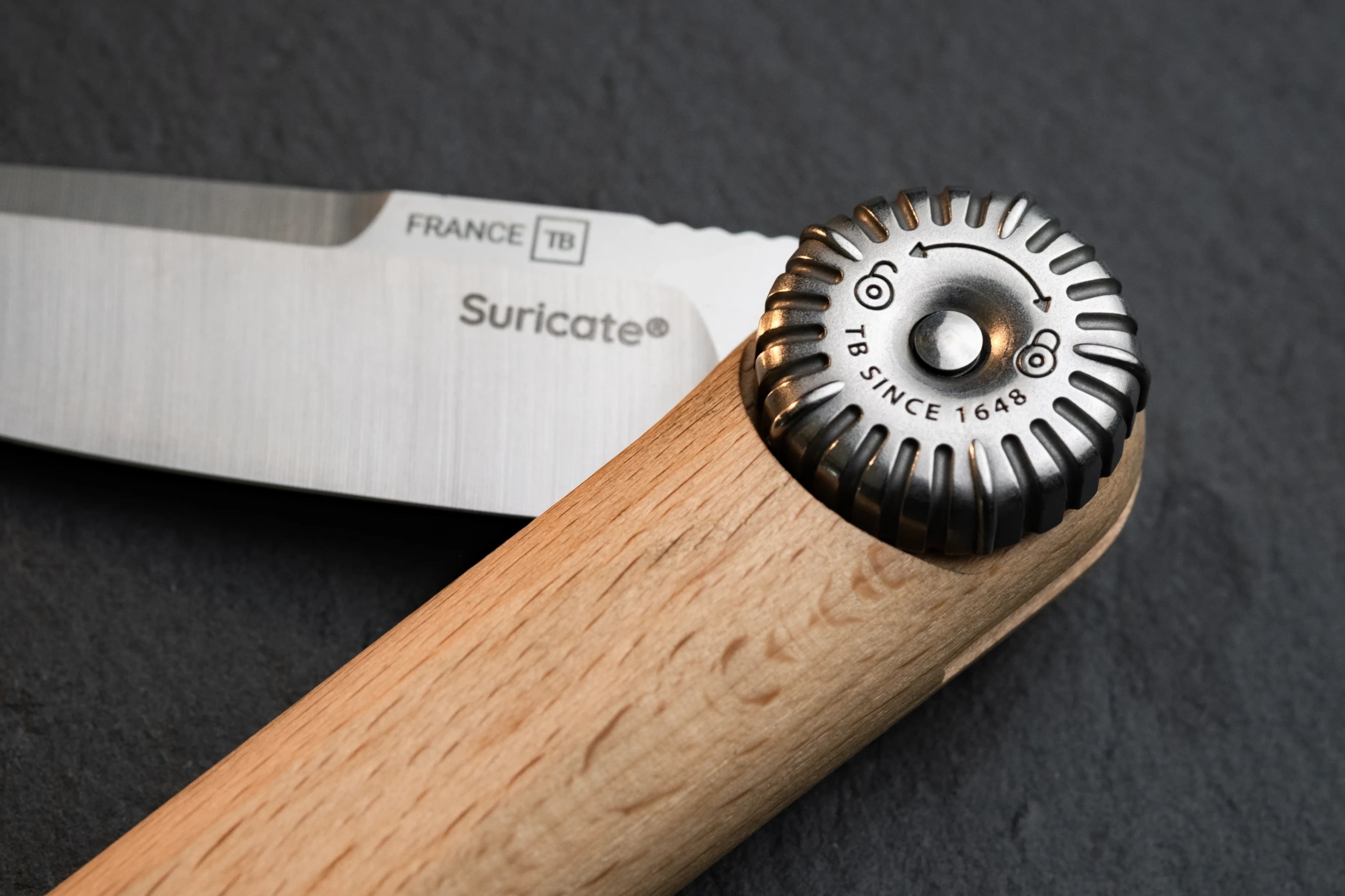 couteau pliant suricate semi-dermé TB1648